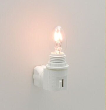 Light bulb for porcelain night light