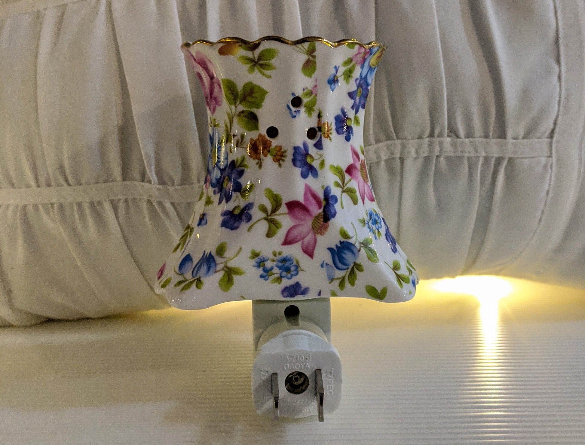 Floral Nightlight and Oil Burner