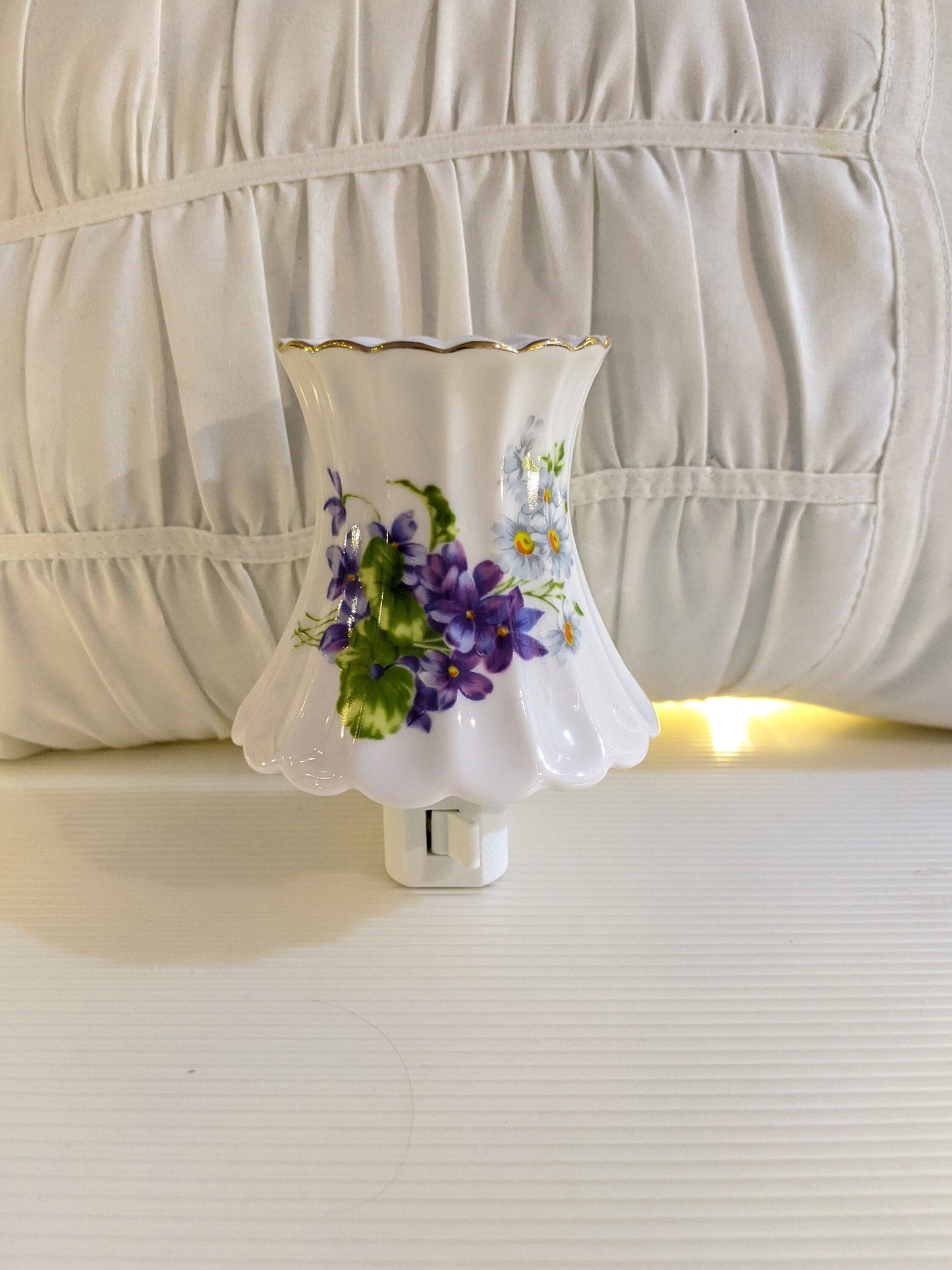 Purple Floral Nightlight and Oil Burner