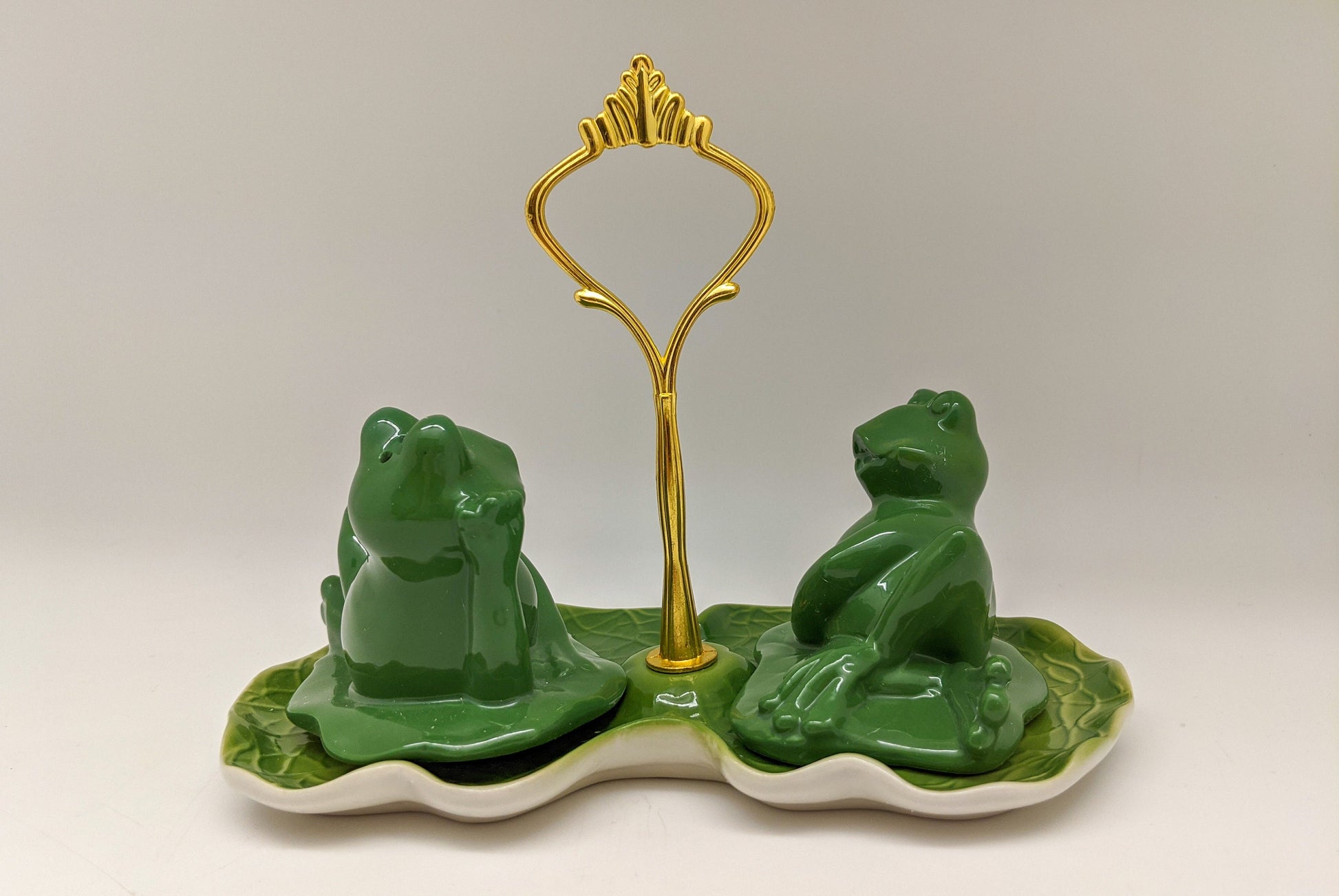 Porcelain Frog Salt & Pepper Shakers With Stand