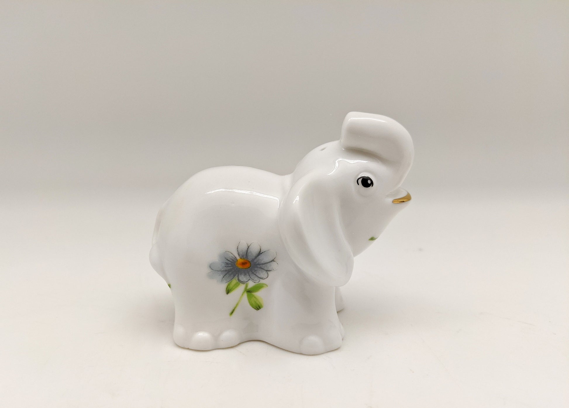 Porcelain Elephant Salt & Pepper Shakers