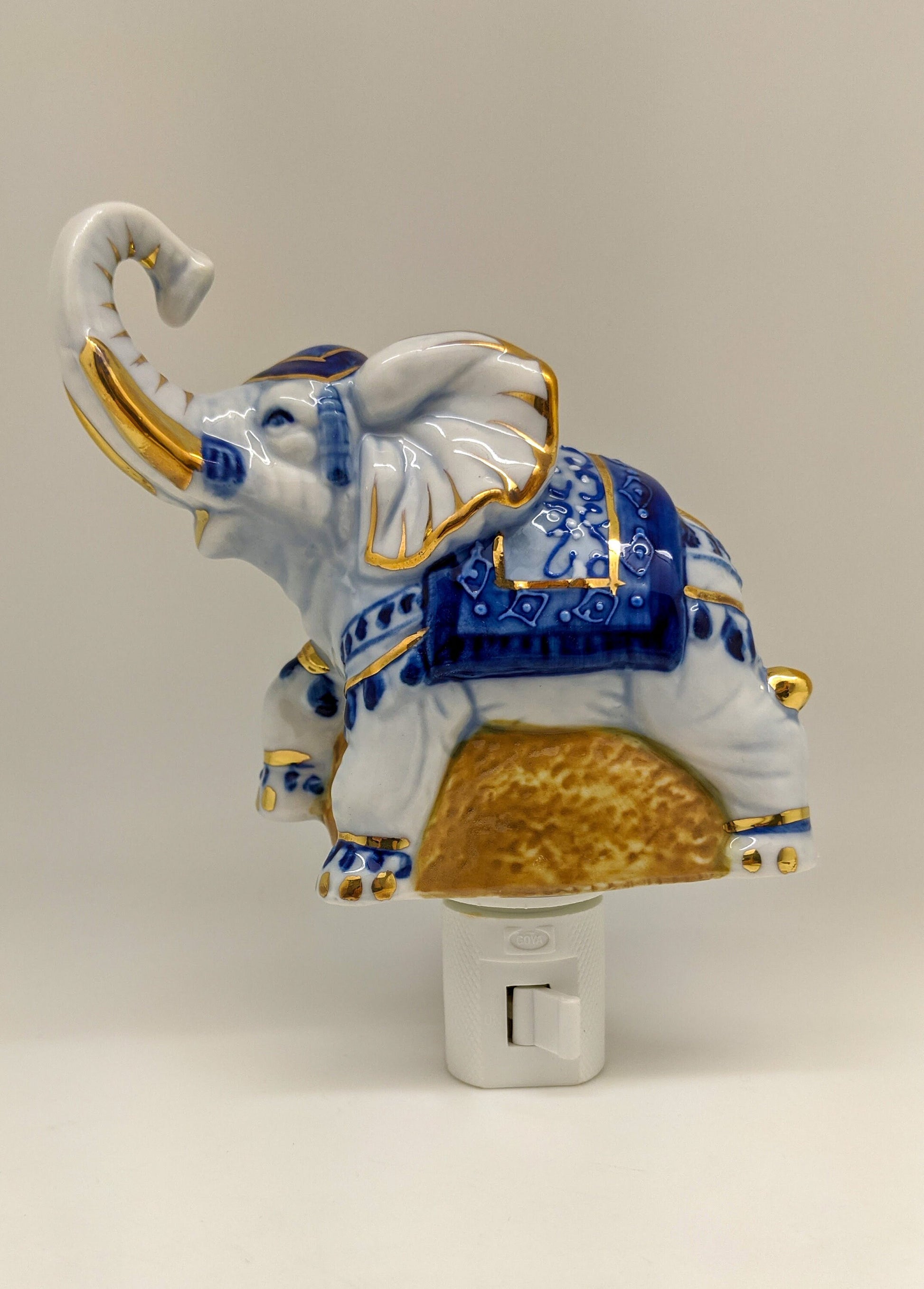 14k Gold Elephant Nightlight