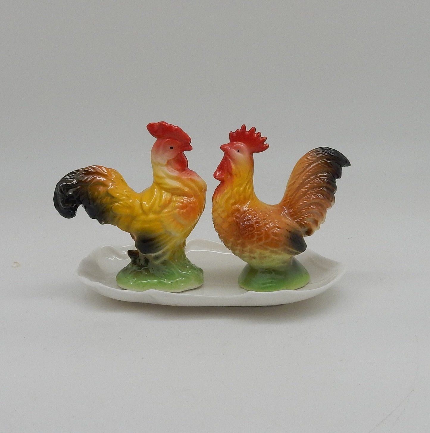 Roosters Salt and Pepper Shakers