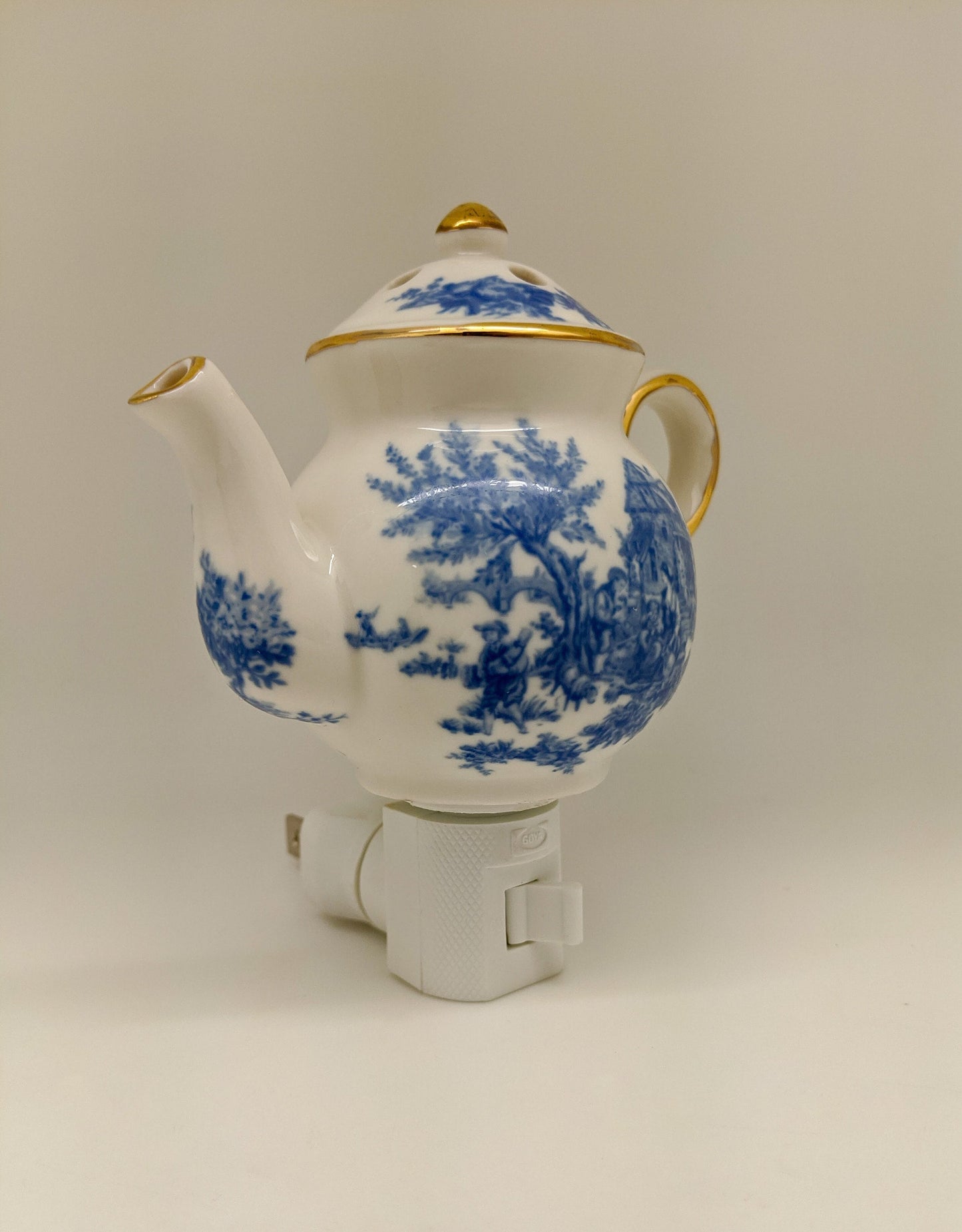 English Toile Teapot Nightlight (Maroon/Blue/Black)