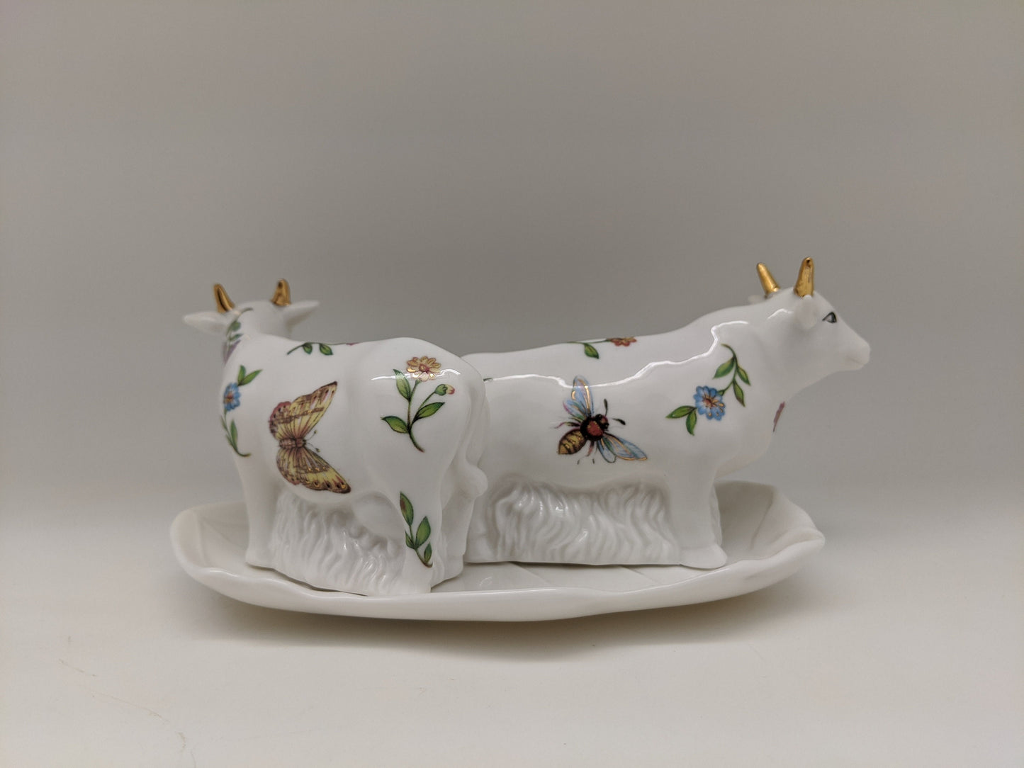 Cow Salt and Pepper Shakers