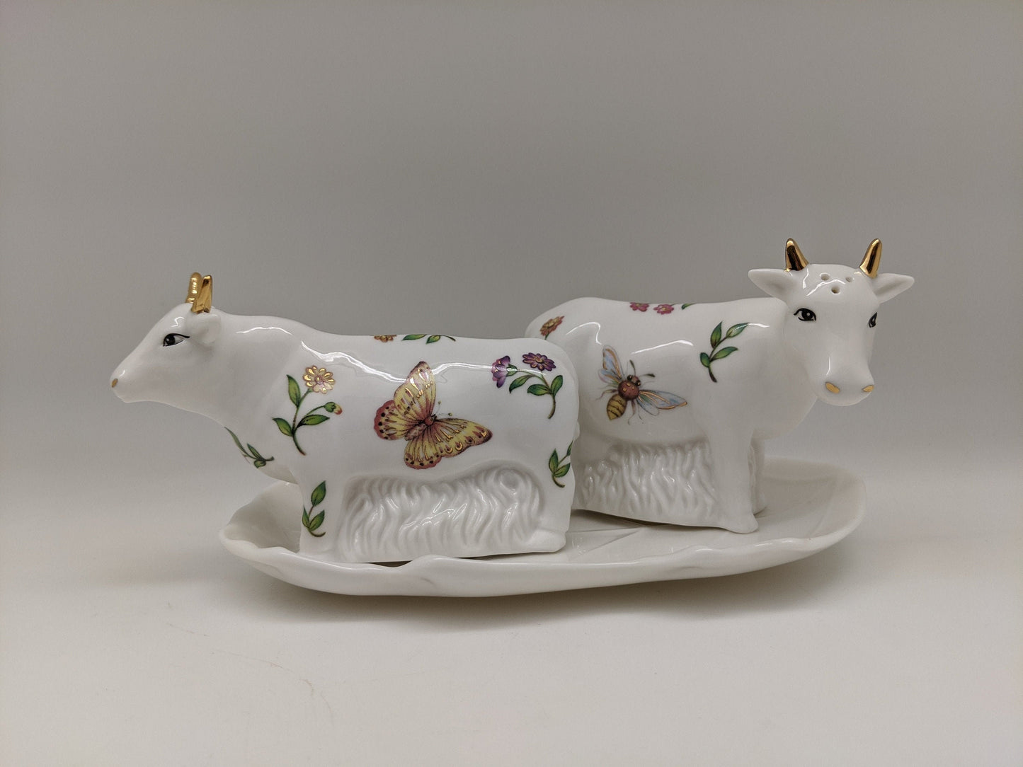 Cow Salt and Pepper Shakers