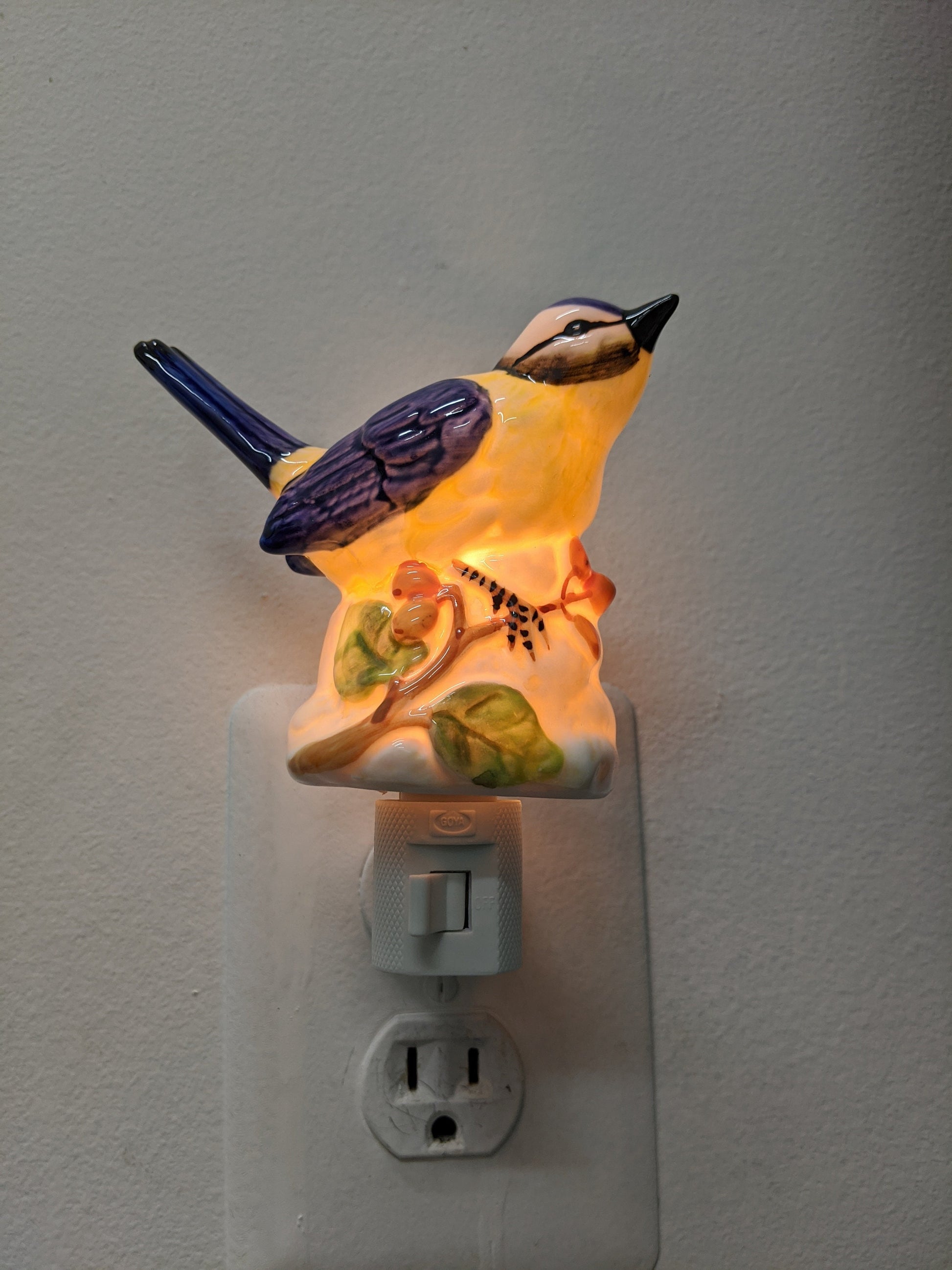Yellow and Blue Bird Nightlight (Yellow Breasted Blue Tit)