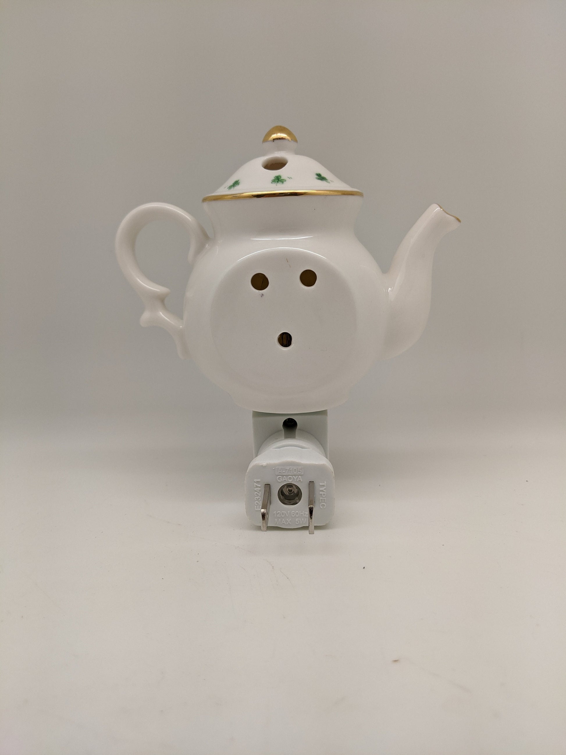 Irish Blessings Nightlight & Oil Burner/St Patrick's Nightlight