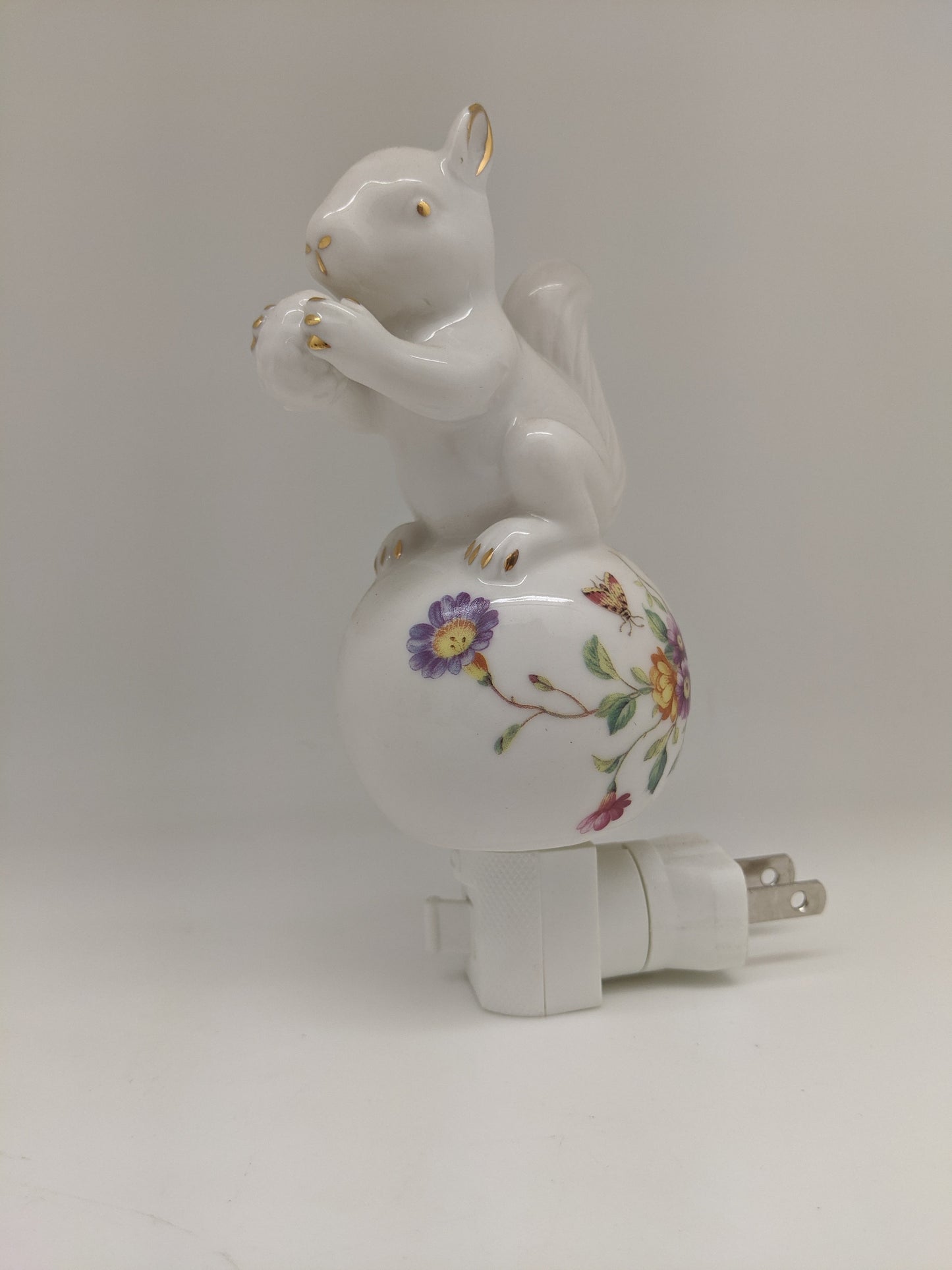 Minimalist Squirrel Nightlight