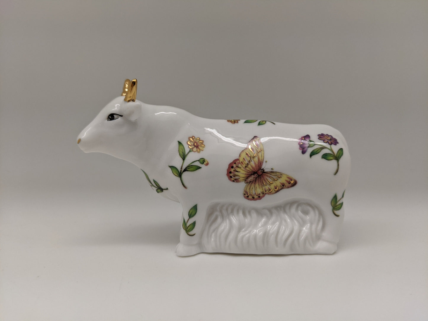 Cow Salt and Pepper Shakers