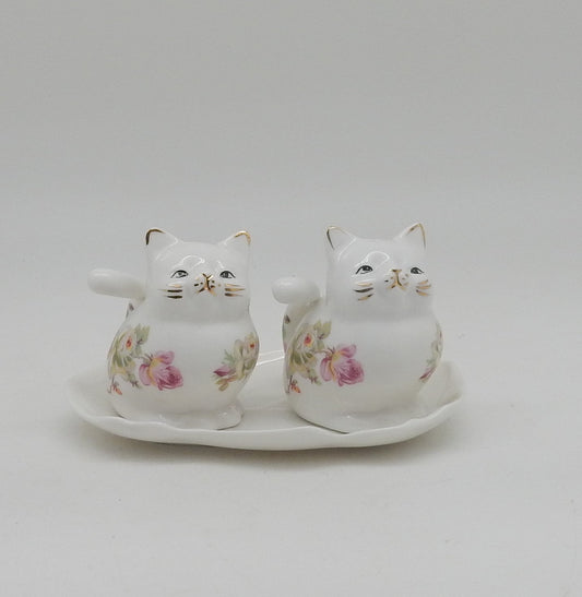 Cat Salt and Pepper Shakers