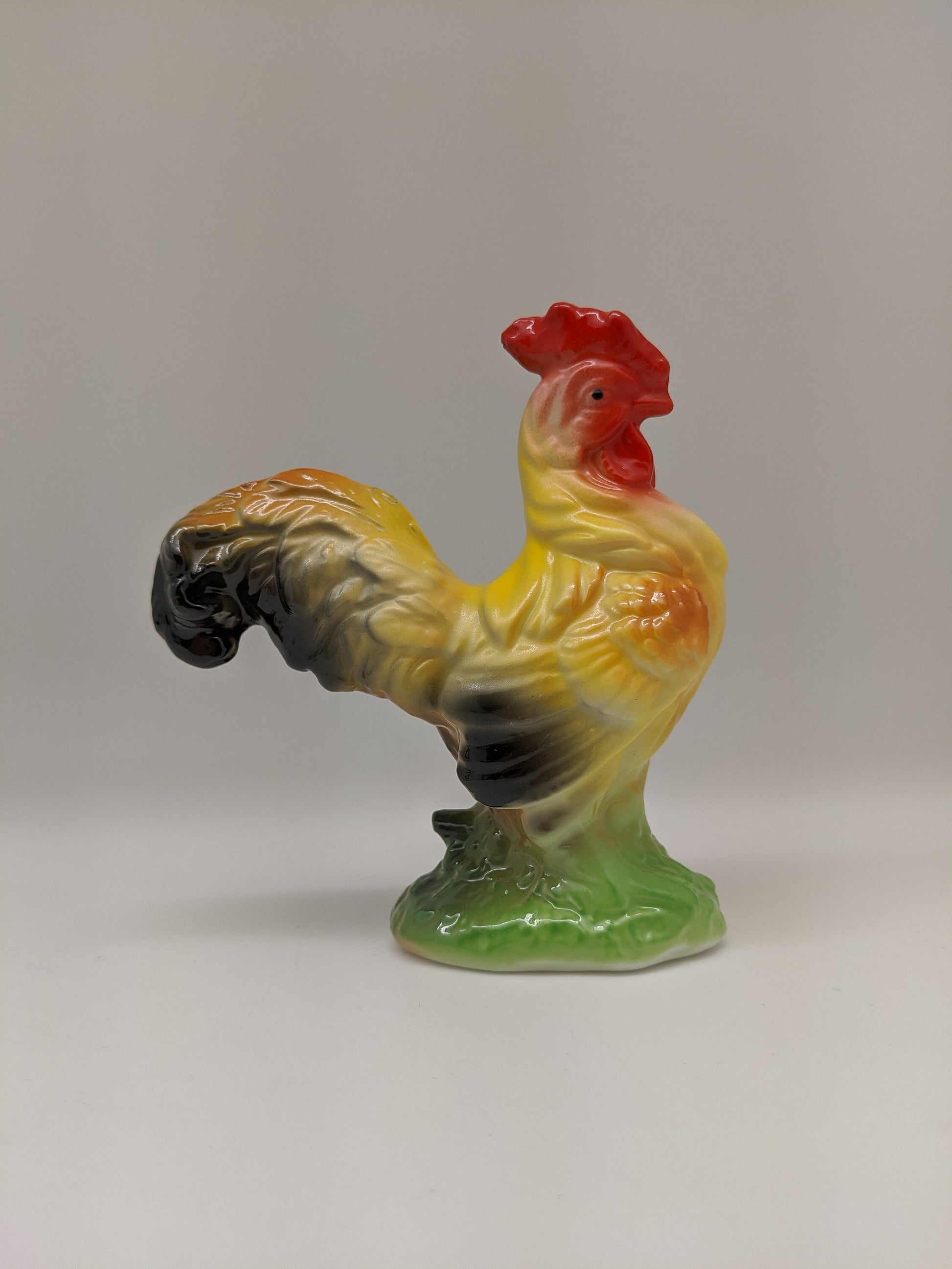 Roosters Salt and Pepper Shakers