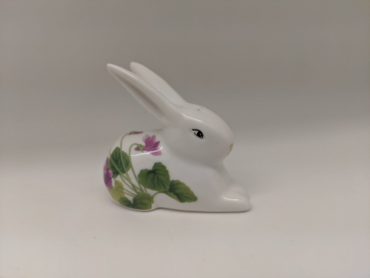 Cute Bunnies Salt and Pepper Shakers