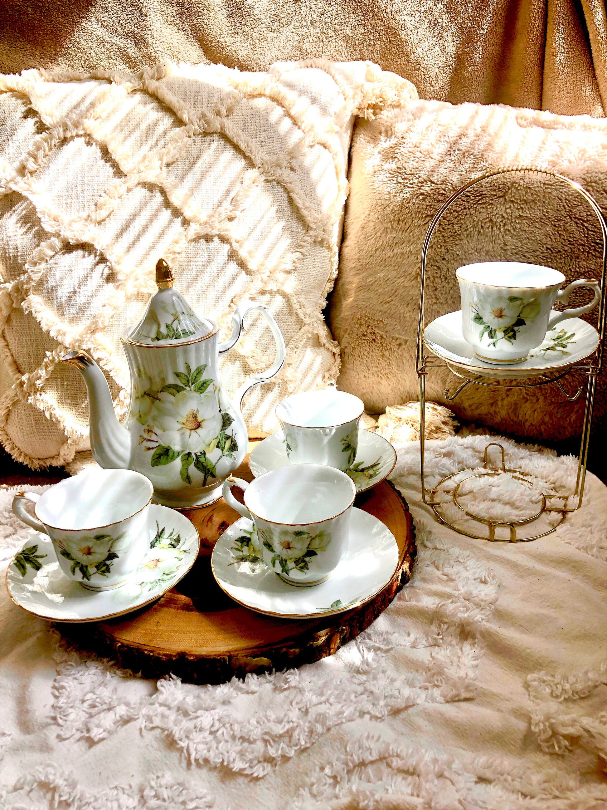 Large Pot 14k Magnolia Tea Set