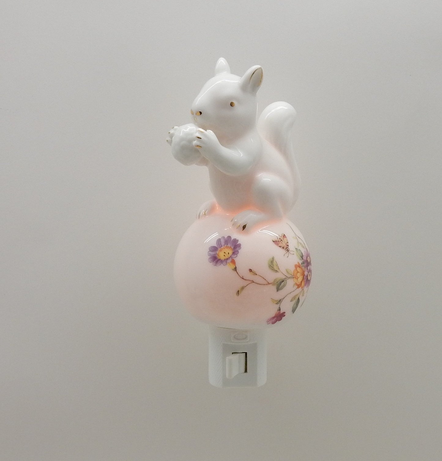Minimalist Squirrel Nightlight