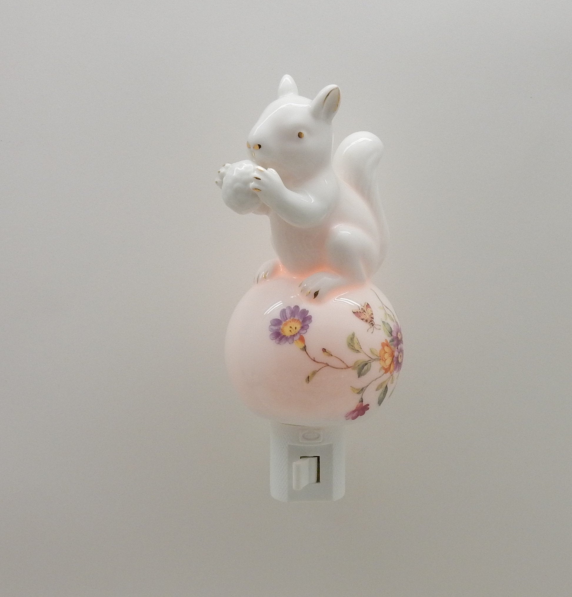 Minimalist Squirrel Nightlight