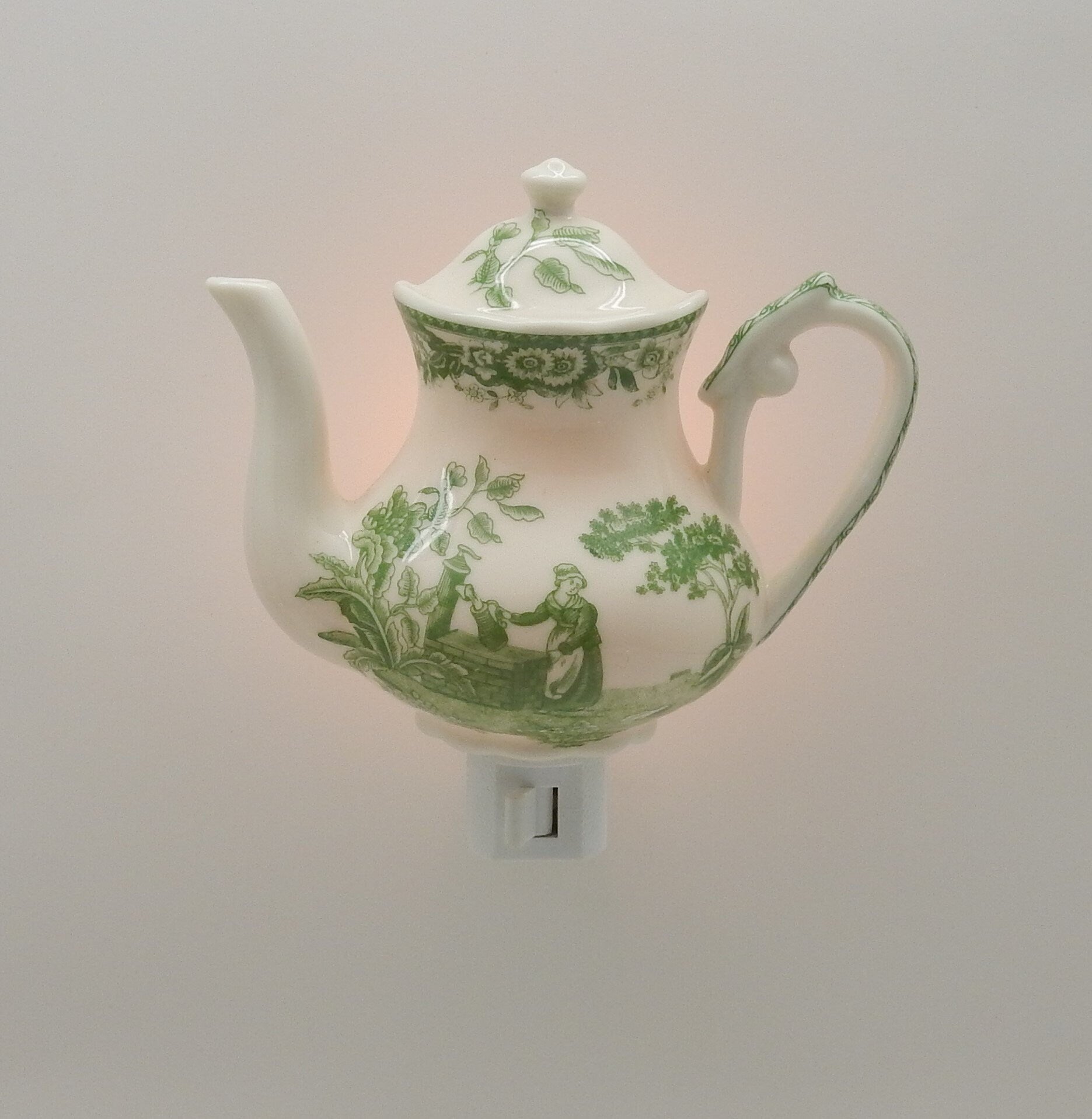 English Toile Teapot/Teacup Nightlight (Green)