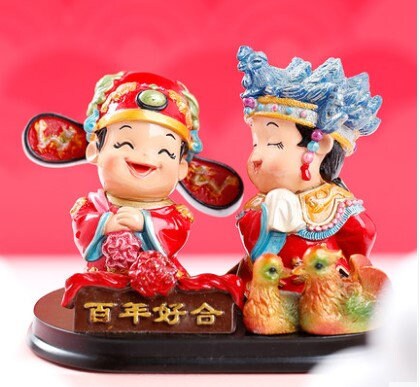 Traditional Oriental Love Bride and Broom Polyreslin Figurine