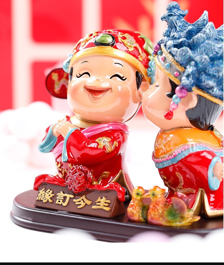 Traditional Oriental Love Bride and Broom Polyreslin Figurine