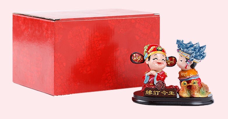 Traditional Oriental Love Bride and Broom Polyreslin Figurine