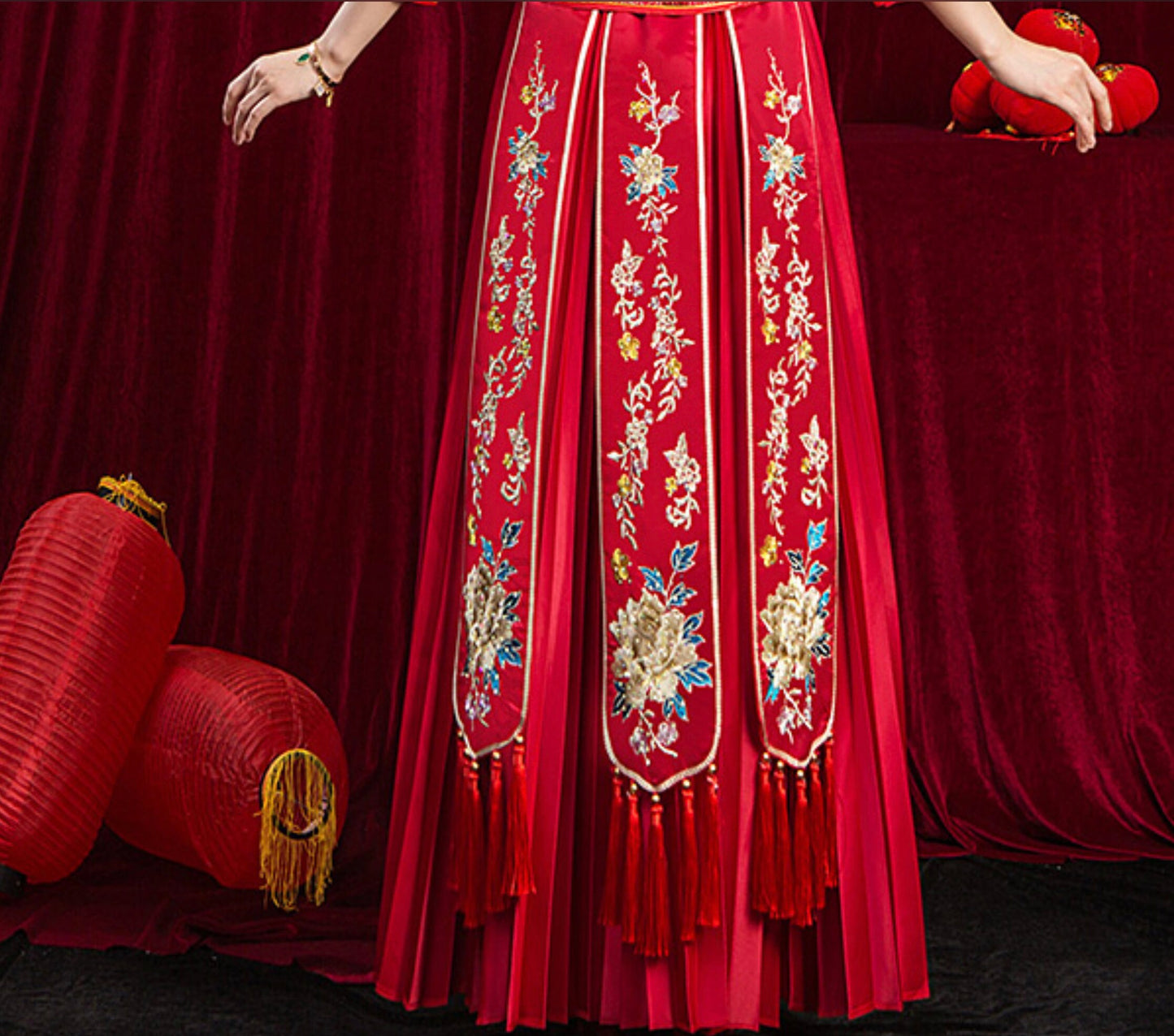 Chinese Traditional Bridal Wedding Dress/Peacock Pattern Wedding Dress/Qun Kwa/Tea Ceremony