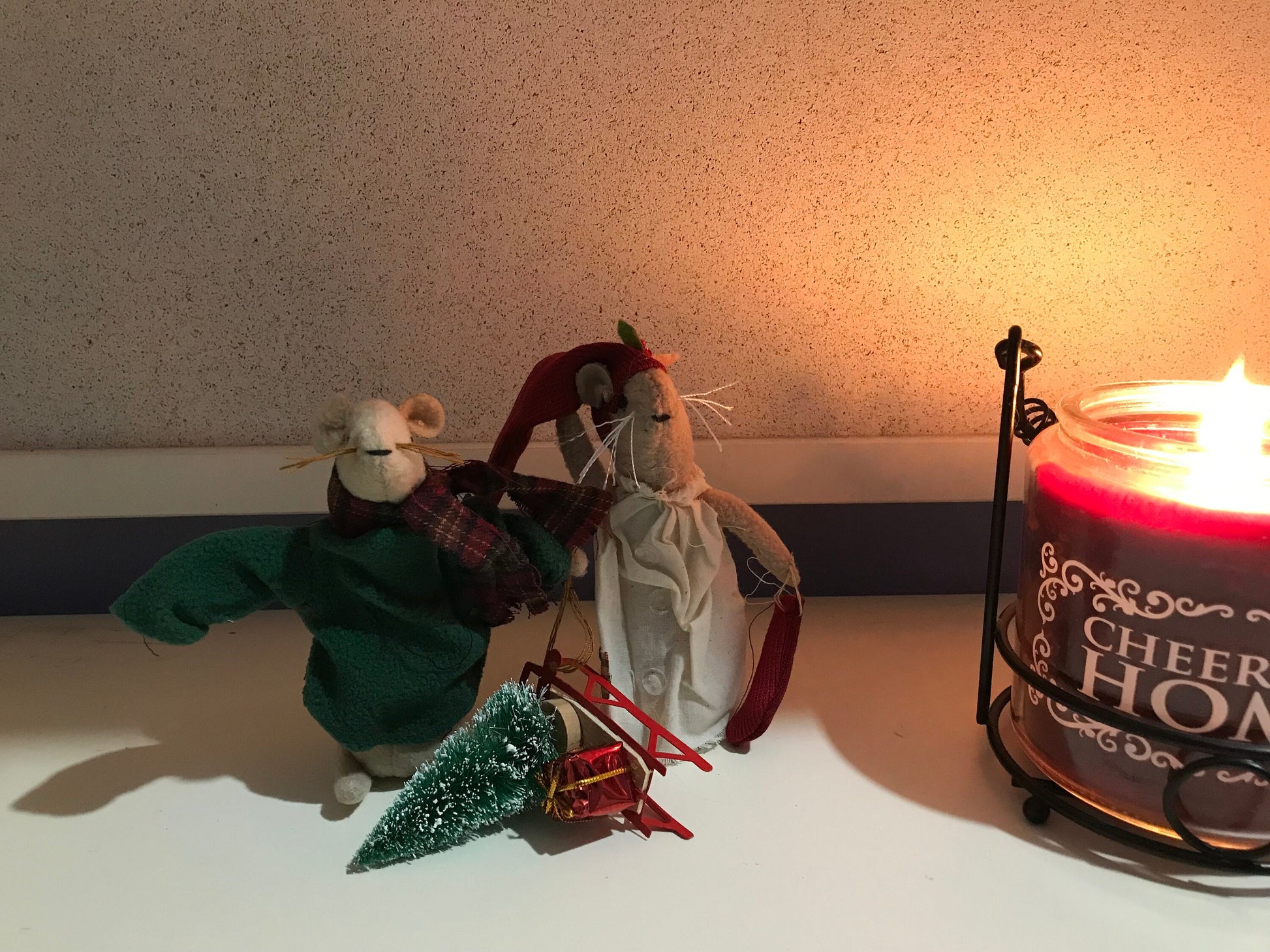 Holiday Mouse with Sled