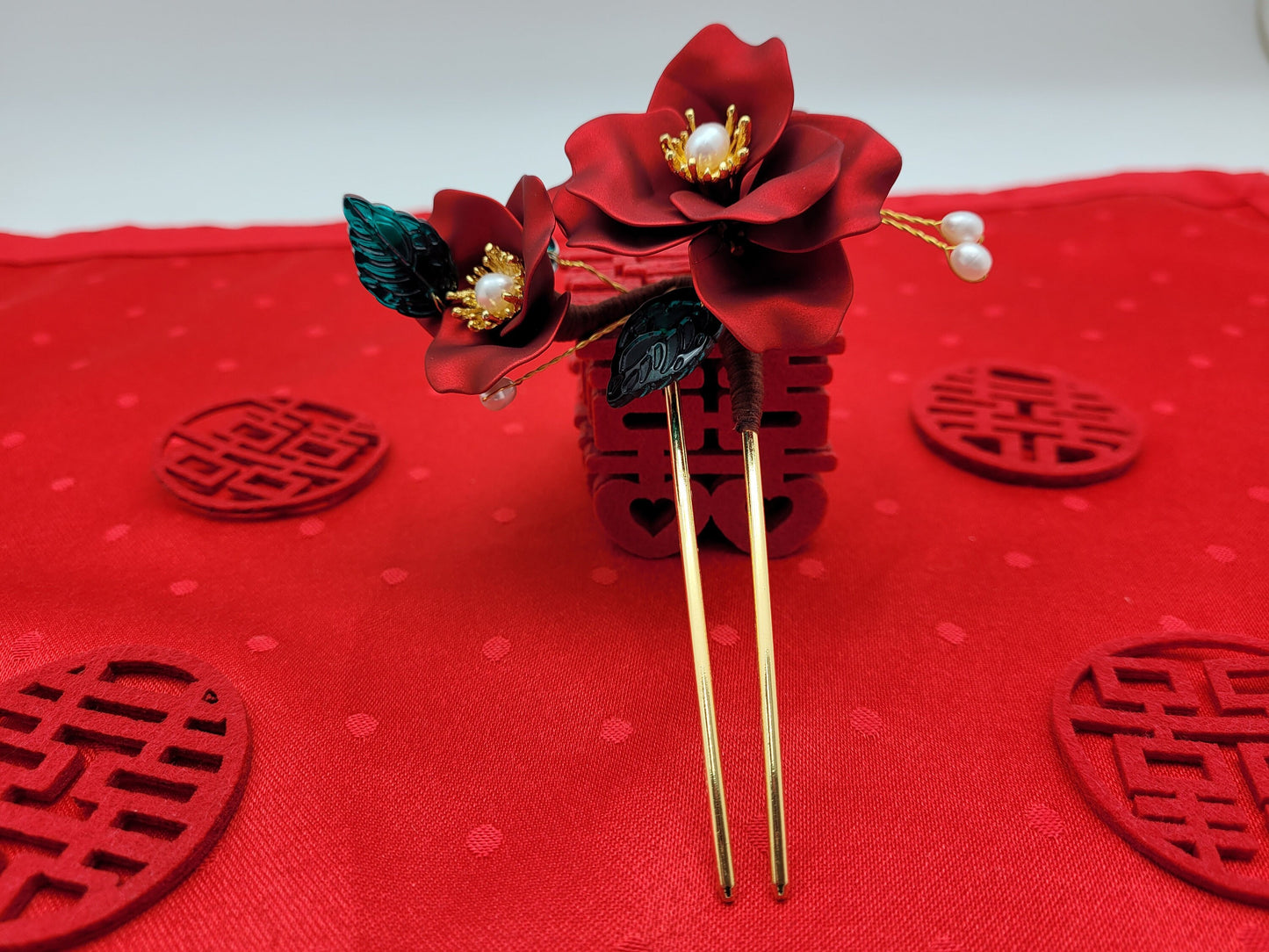 Bridal Red Roses Pearl With Green Leaves Wedding Hair Pin/Hair Accessory