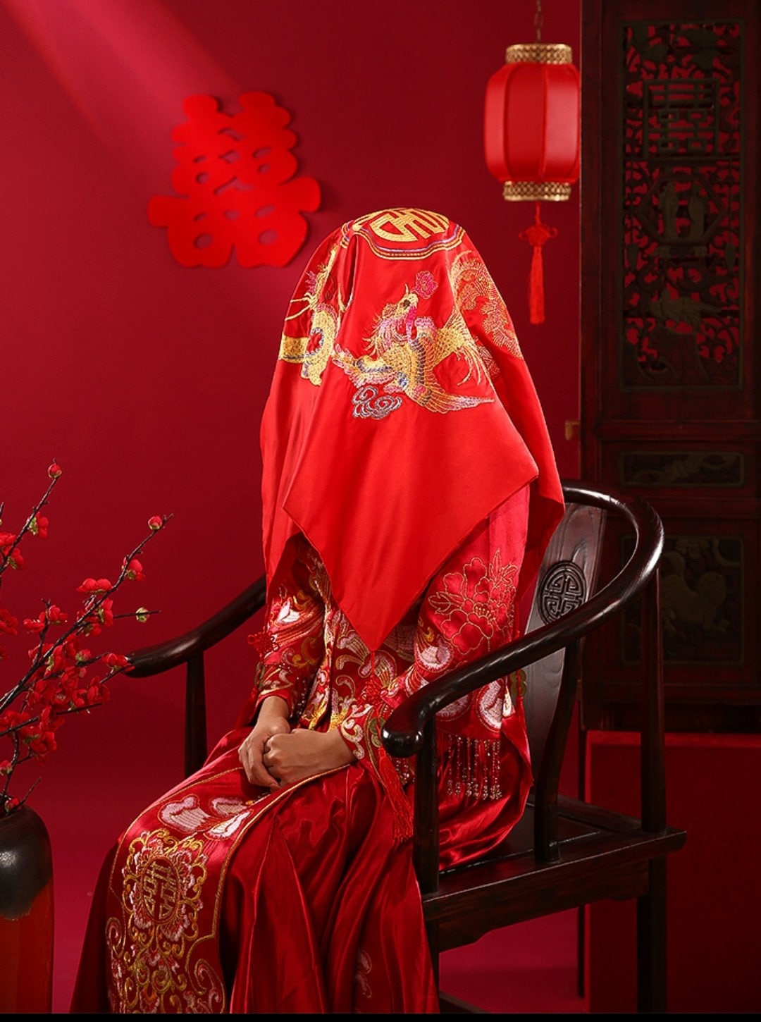 Oriental wedding bridal red cover up/ Bridal veil with dragon and Phoenix