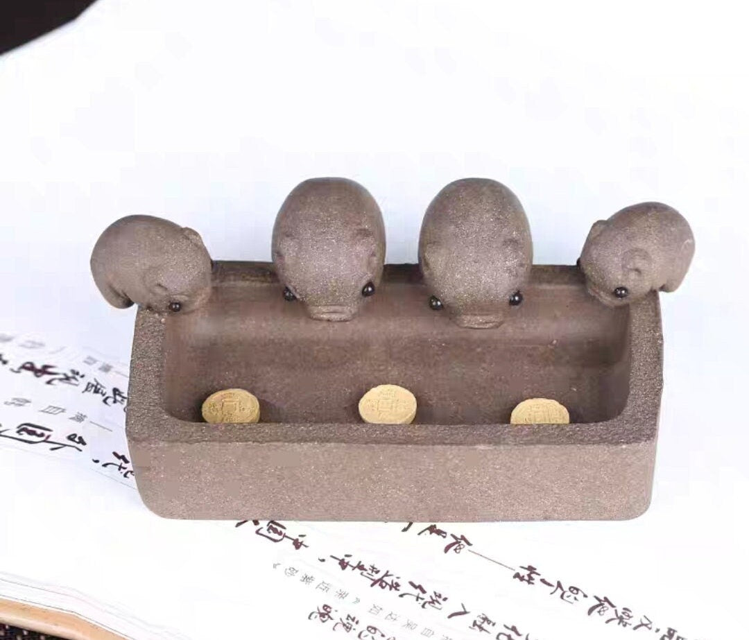 Purple clay cute piglets drinking water tea pet/ZiSha YiXing tea accessory