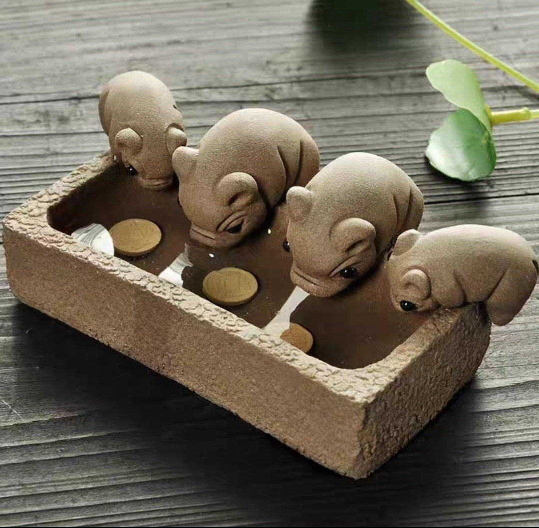 Purple clay cute piglets drinking water tea pet/ZiSha YiXing tea accessory