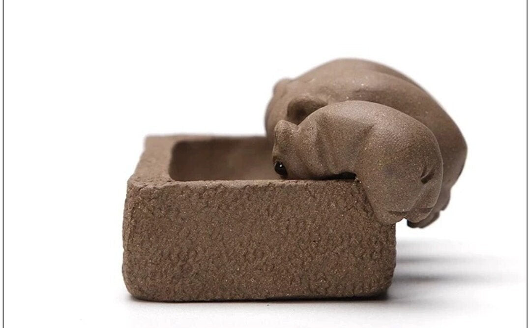 Purple clay cute piglets drinking water tea pet/ZiSha YiXing tea accessory