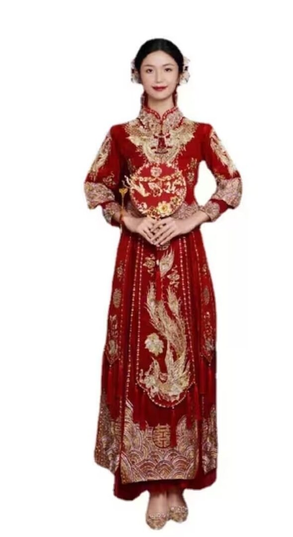 Traditional Dragon And Phoenix Wedding Groom And Bride Outfits