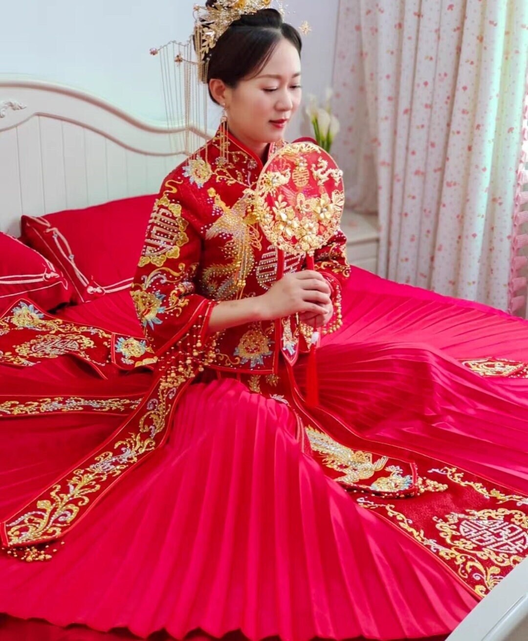 Oriental wedding double happiness floral fan with stand